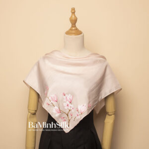 khăn lụa vuông vẽ hoa mộc lan 70x70cm hồng phấn