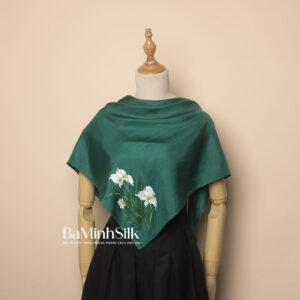 khăn lụa vuông vẽ hoa diên vĩ 80x80 xanh lá 01