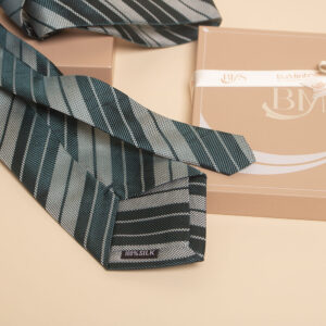 bề mặt cà vạt lụa cv70