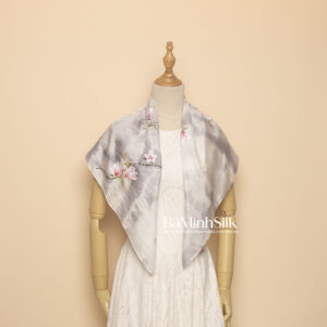 khăn lụa vuông shibori loang ghi vẽ hoa mộc lan 80x80cm