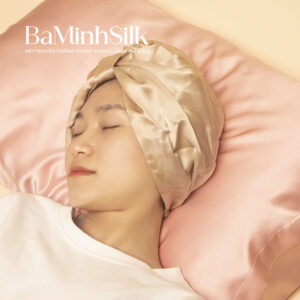 mẫu đội mũ trùm tóc lụa be